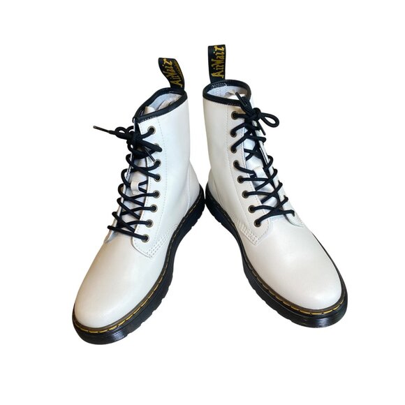 Dr. Martens Shoes - $170 NEW Dr. Doc Martens Women 10 Zavala Lace Up White Leather Combat Boots